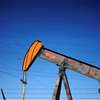 توترات الشرق الأوسط ترفع أسعار النفط وبيانات الاقتصاد الأمريكي تكبحها