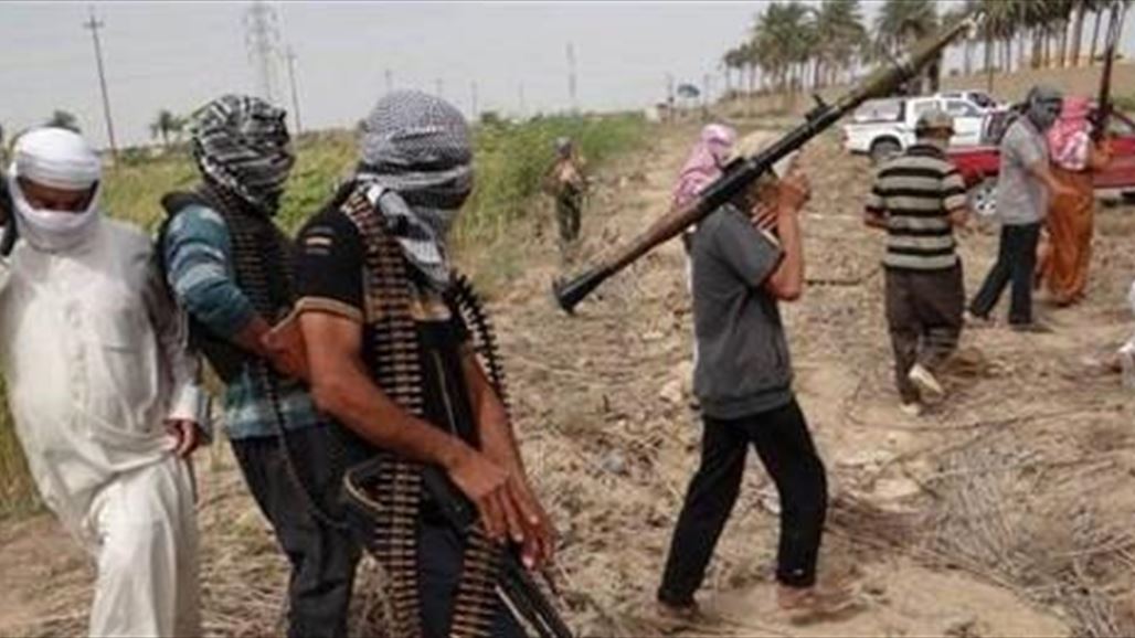 خلافات واشتباكات بالأسلحة الخفيفة بين "داعش" و"جيش المجاهدين" في الانبار