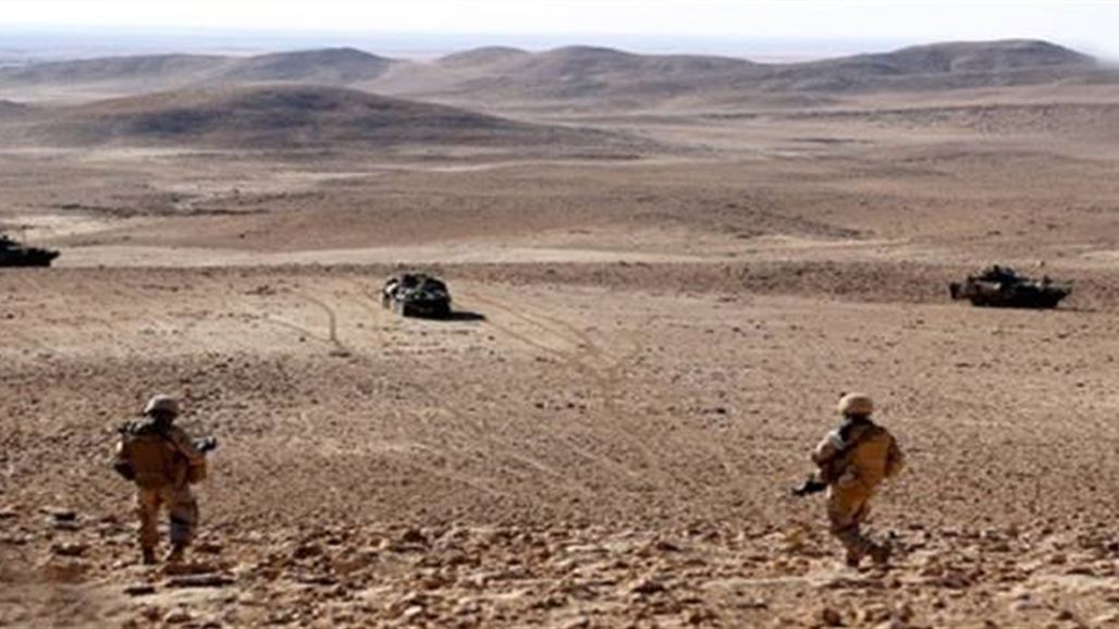 الجيش يعيد انتشاره في صحراء الانبار وينتقل من وضع الدفاع الى الهجوم