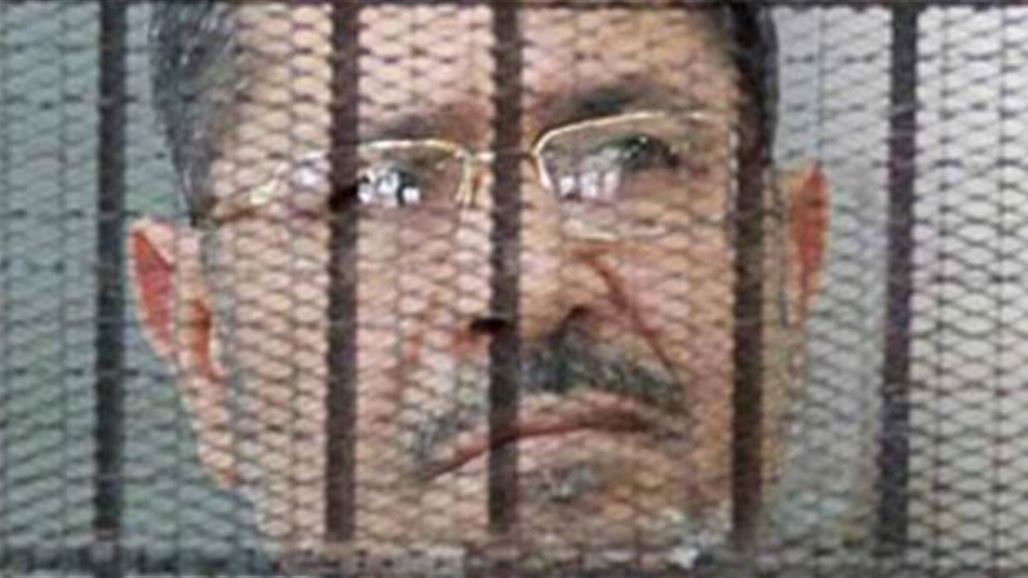 وقف محاكمة مرسي في قضية الاتحادية لحين الفصل في رد محكمة الجنايات