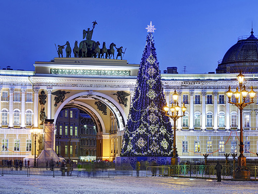 636167808132984870-1-%20st-petersburg-christmas-tree-GettyImages-504375206.jpg