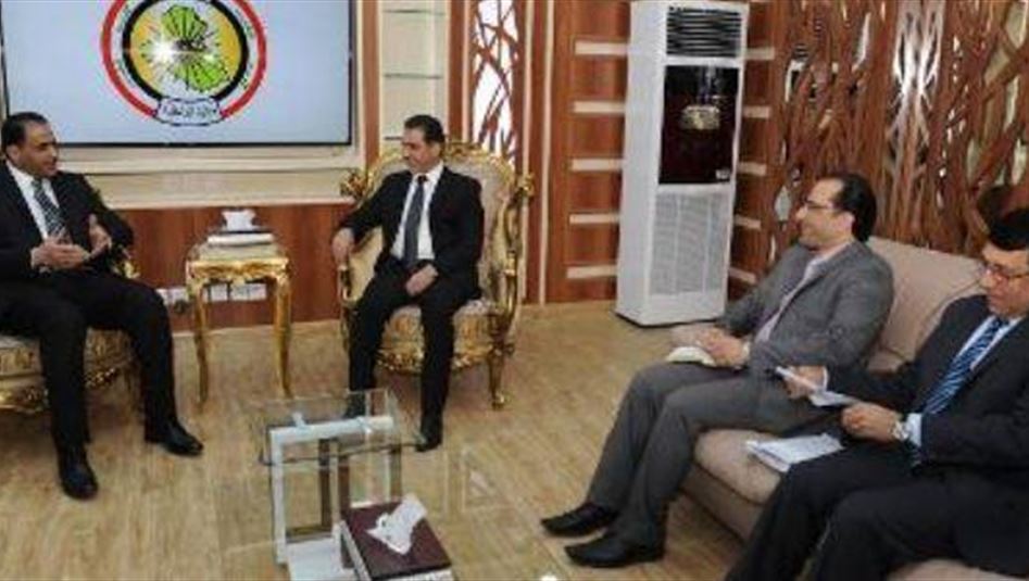 وزير الداخلية يؤكد أهمية التنسيق المستمر مع محافظة بغداد لتسلم ملفها الأمني   أمن