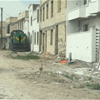 انتقاد "شديد".. قطار يسير بين المنازل في بغداد! (فيديو)