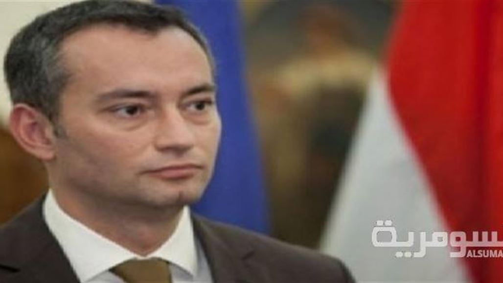 ملادينوف يصل الى القاهرة لبحث دعم العراق في مكافحة الإرهاب