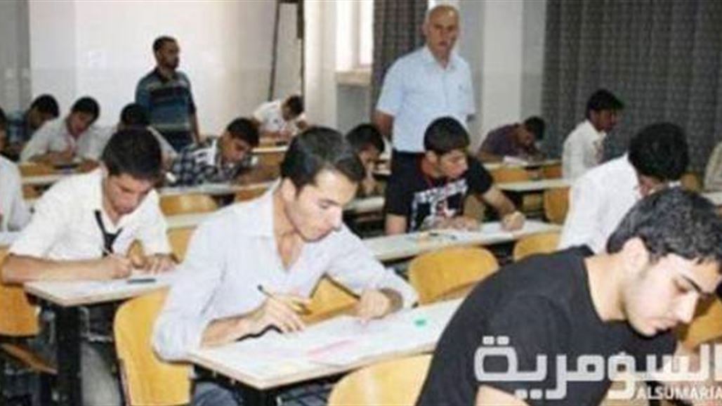 وزير التربية يوعز برفع الحجب عن درجات الطلبة الذين أدوا الامتحانات خارج محافظاتهم