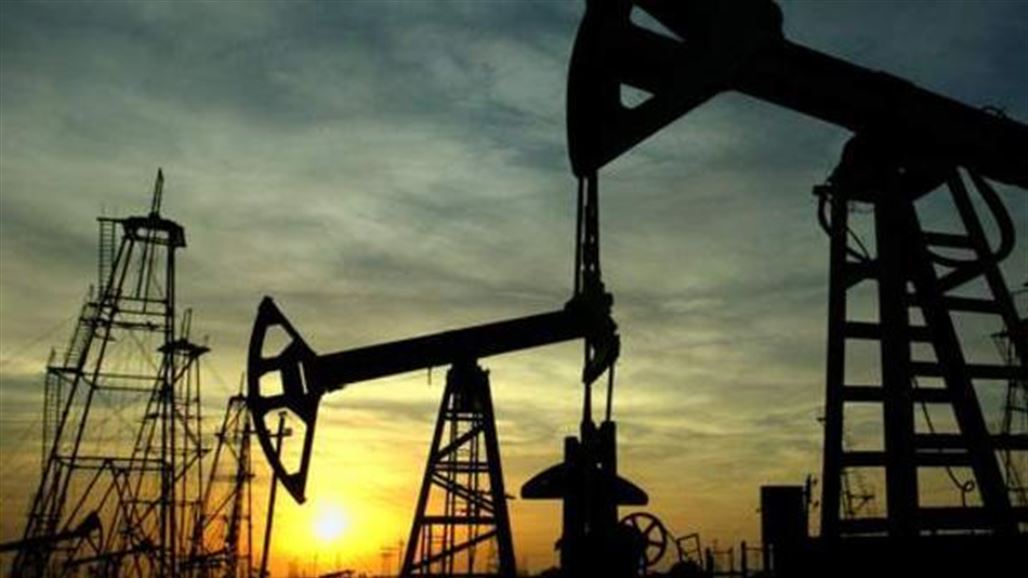 بعد قرار أوبك بعدم خفض الانتاج .. أسعار النفط تهوي إلى أدنى مستوى لها منذ 2010