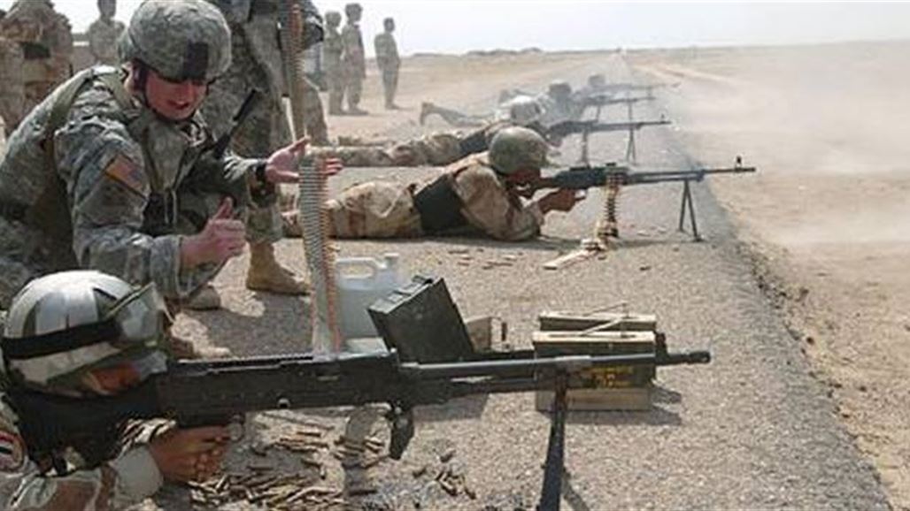 القوات الأمريكية تدرب الجيش العراقي بقاعدتين في الأنبار والتاجي