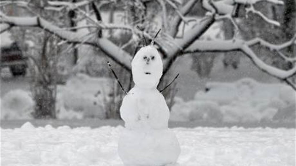 شيخ سعودي يصدر فتوى تحرّم بناء رجل الثلج