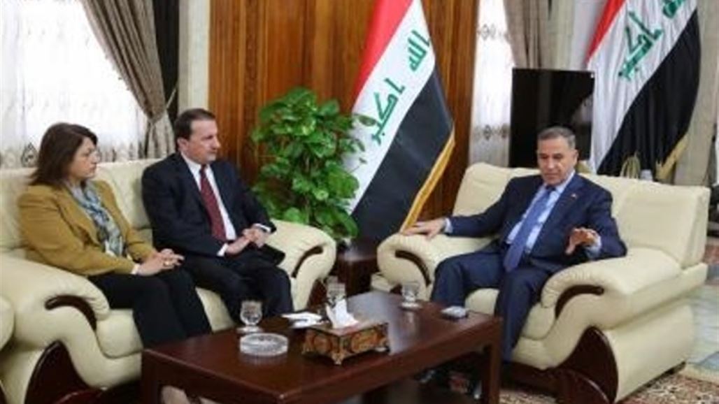 وزير الدفاع يبحث مع التحالف الكردستاني آلية تحرير الموصل واعادة المهجرين