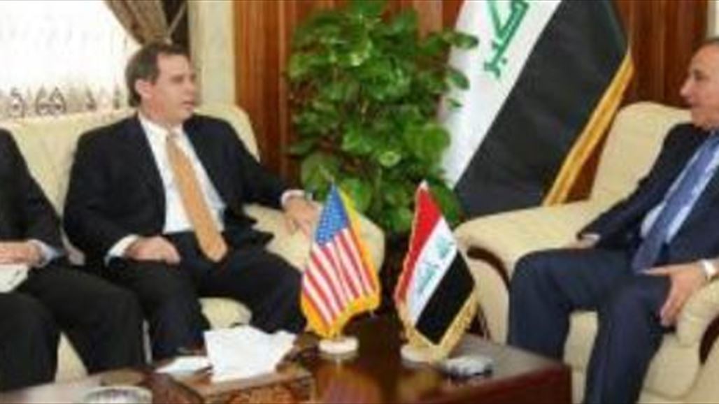 وزير الدفاع يبحث مع السفير الأميركي خطة تحرير الموصل