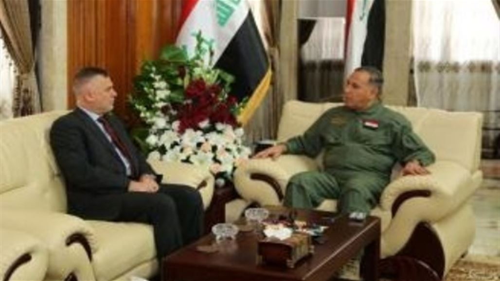 الاعرجي يبحث مع وزير الدفاع استعدادات طرد "داعش" من الانبار