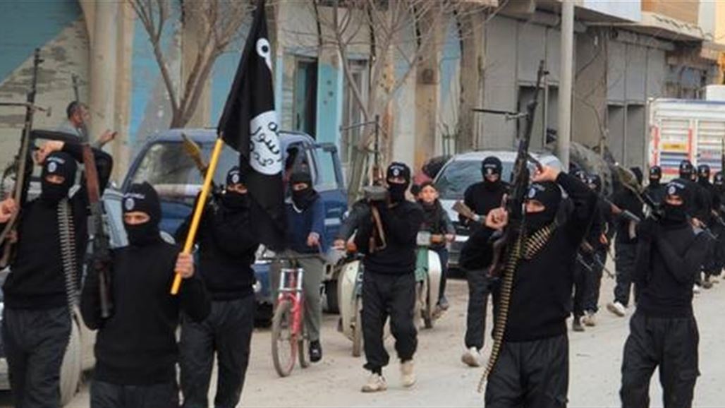 "داعش" يصلب ثلاثة مدنيين ويقطع رأس أثنين بتهمة مخالفة تعليماته بنينوى