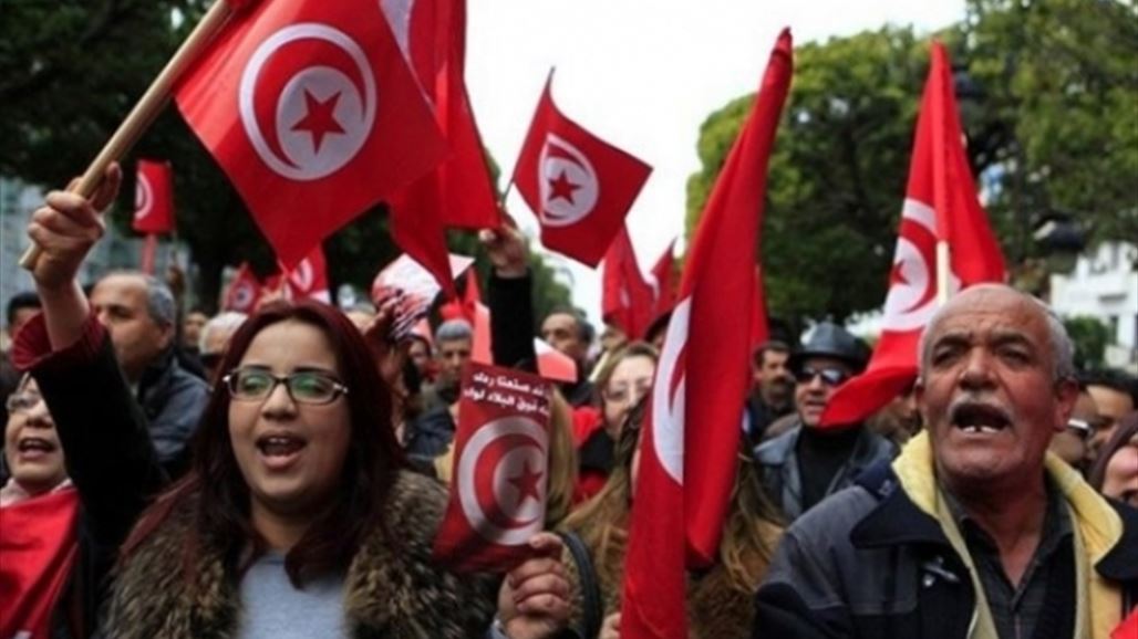 العشرات من التونسيين يتظاهرون للتنديد بالهجوم الذي طال سوسة