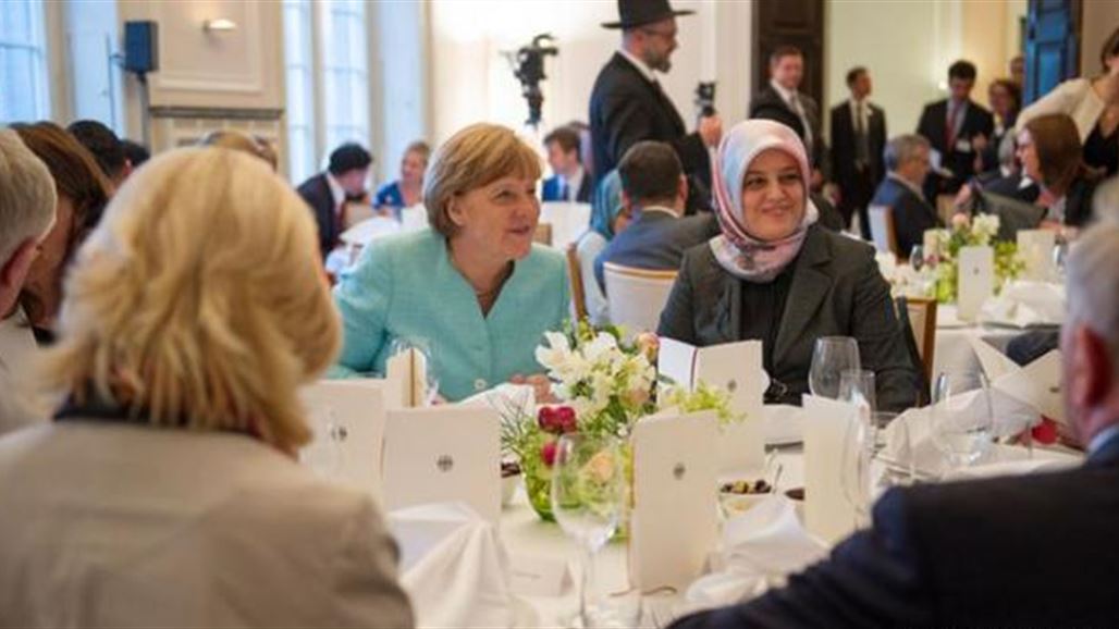 ميركل تشارك في مأدبة إفطار رمضانية وتؤكد: الإسلام جزء من ألمانيا
