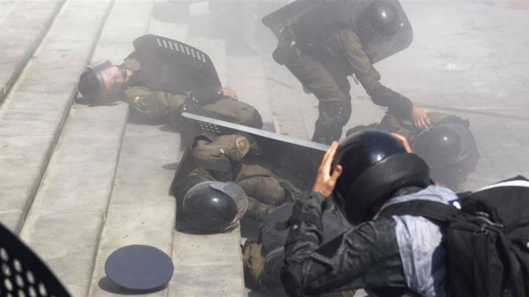 قتيل وعشرات الجرحى في مصادمات أمام البرلمان الأوكراني