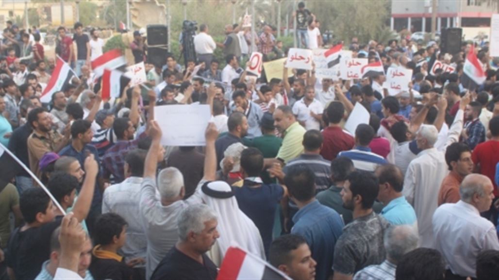 الآلاف يتظاهرون في البصرة للمطالبة بإجراء إصلاحات واسعة