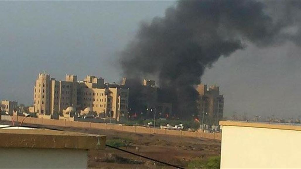 استهداف الفندق الذي تتخذه الحكومة اليمنية مقرا لها في عدن