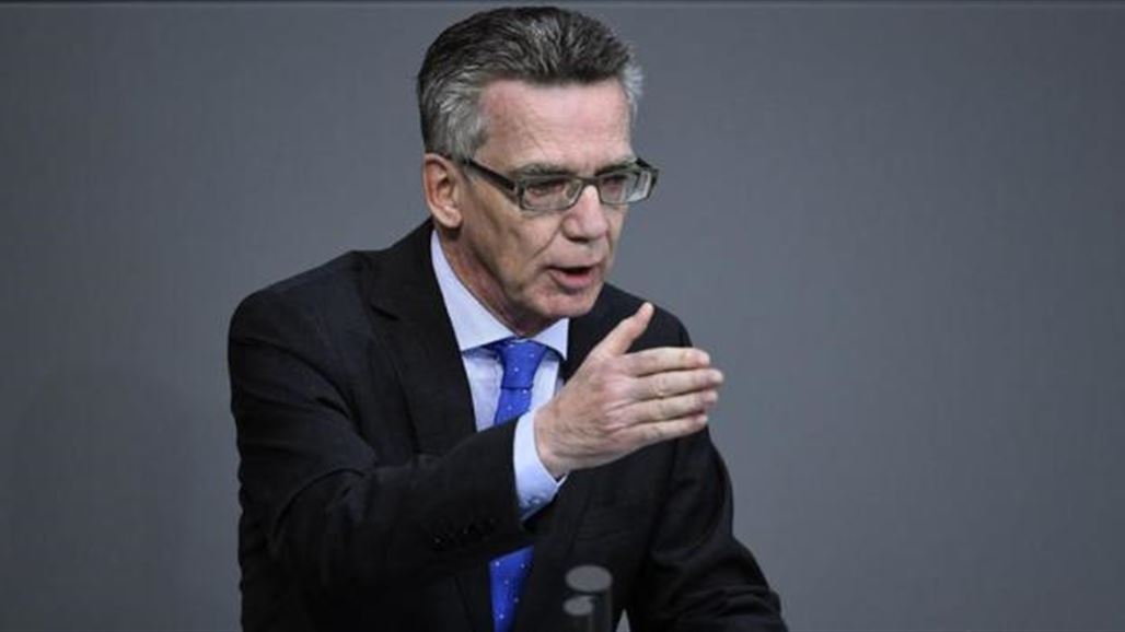 وزير الداخلية الالماني يحذر من ارتفاع الاعتداءات على اللاجئين في بلاده