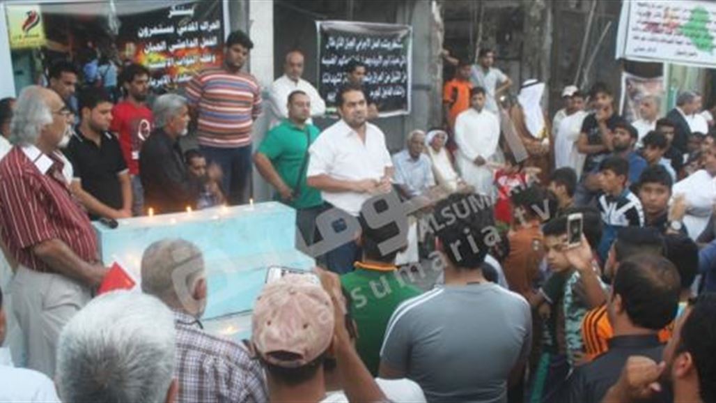 العشرات ينظمون وقفة في موقع تفجير الزبير بالبصرة للمطالبة بإعدام المنفذ