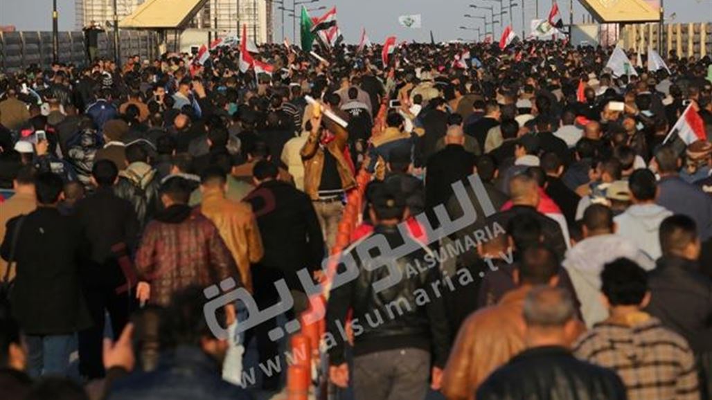 المئات يتظاهرون وسط بغداد للمطالبة بالغاء السفارة السعودية