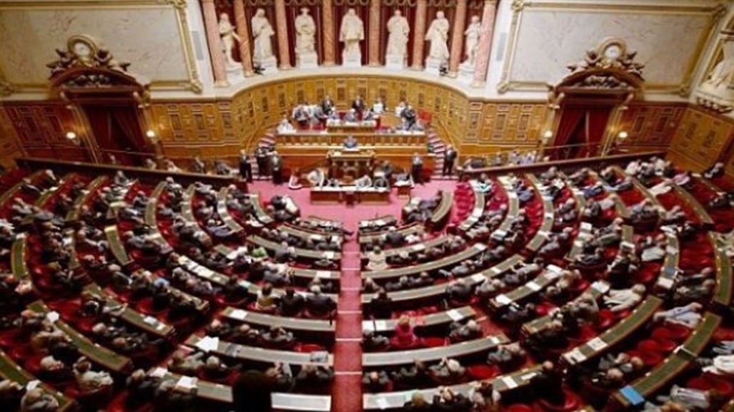 النواب الفرنسيون يقرون قانون إسقاط الجنسية