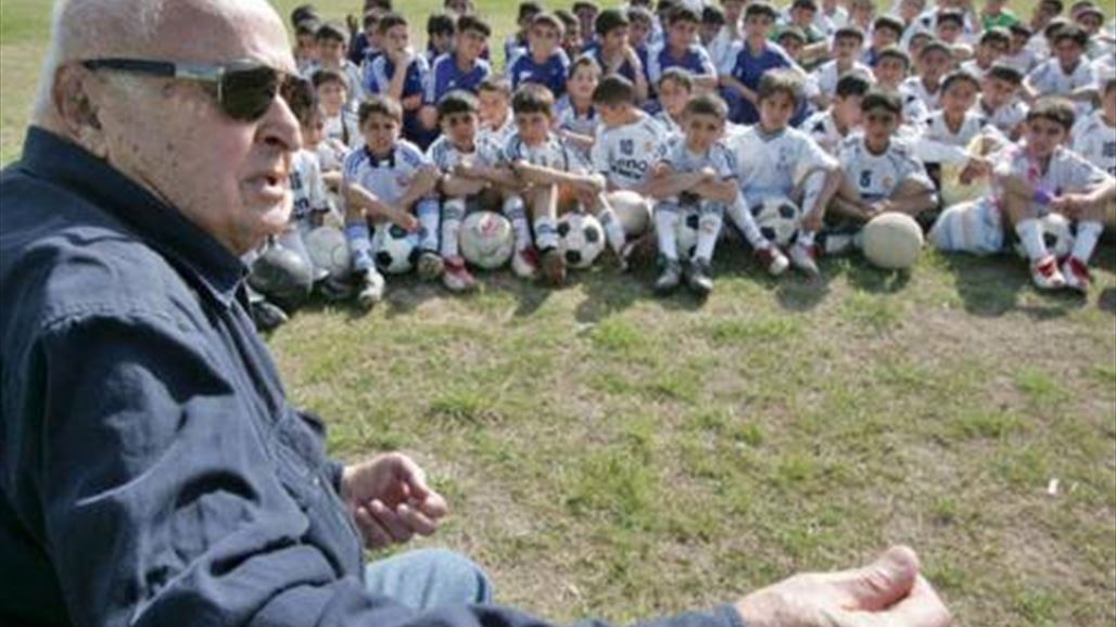 مقاول ايراني يتعهد بانشاء ملعب نموذجي لمدرسة عموبابا والأخيرة تنتظر موافقة الشباب والرياضة
