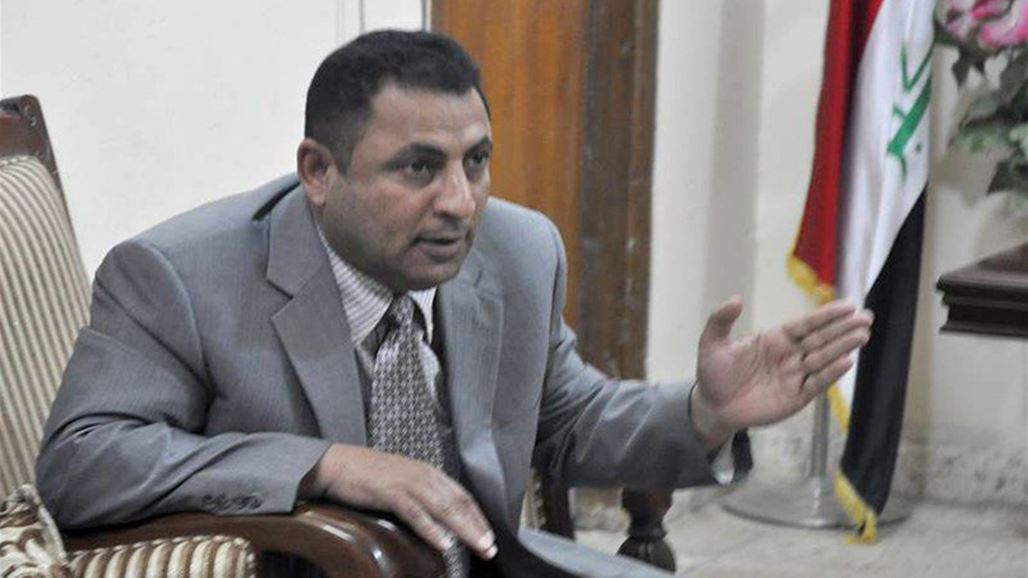 نائب يعد رمي قناني الماء داخل البرلمان "حركة ديمقراطية" وينتقد تصريحات الحكيم