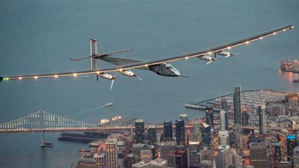 الطائرة الشمسية تعود إلى الإمارات بعد جولة عالمية