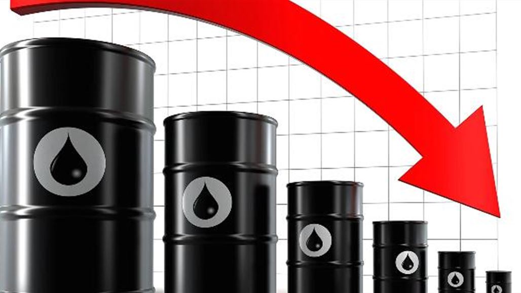 أسعار النفط تهوي متأثرة بالصادرات الليبية والنيجيرية