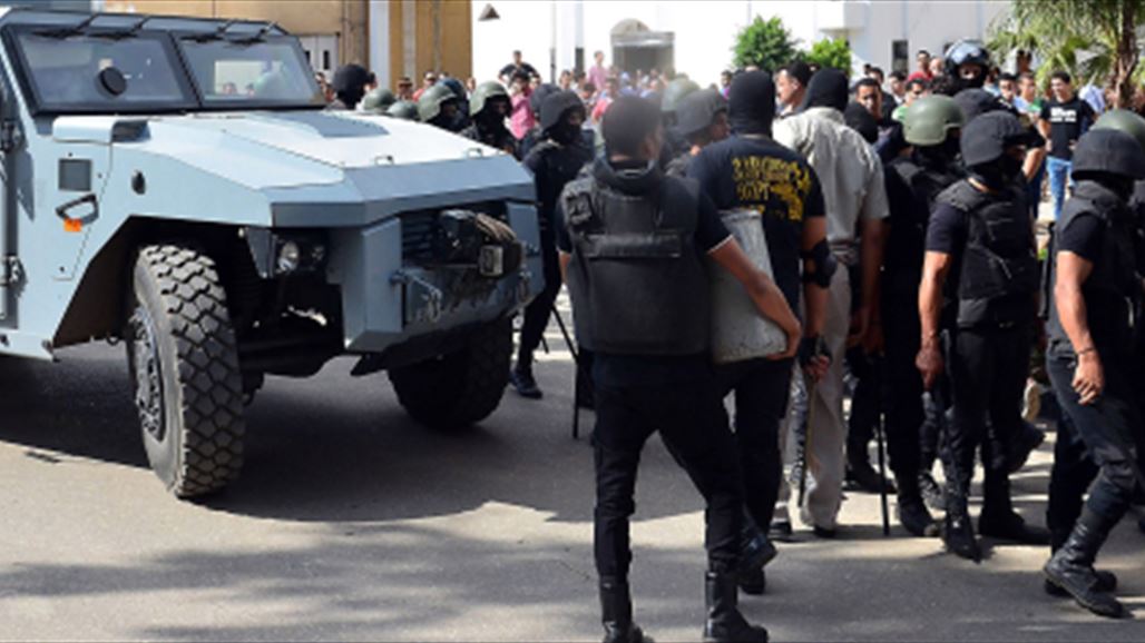 السجن لتسعة عناصر شرطة بمصر اعتقلوا طبيبين رفضا تزوير تقرير