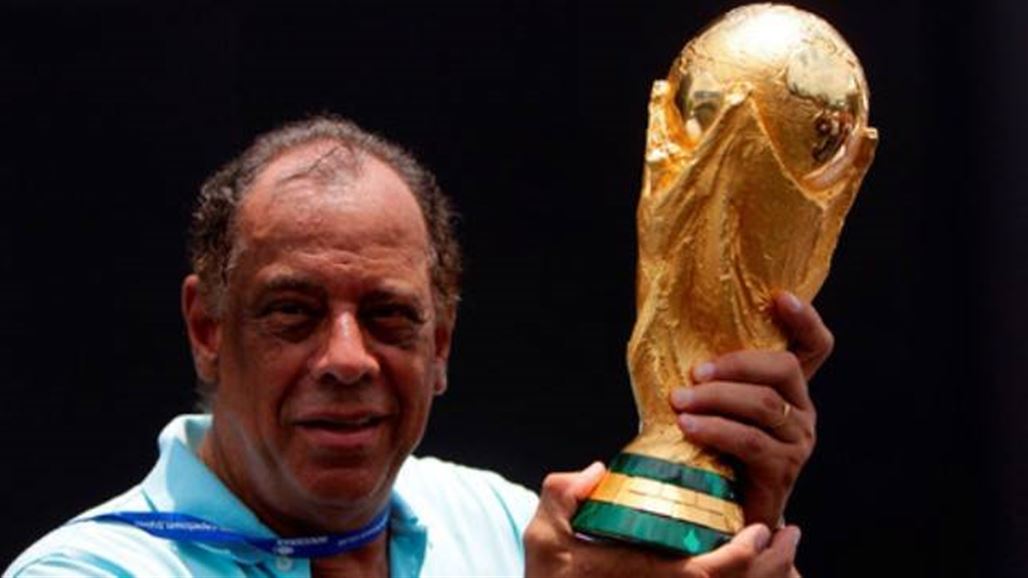 وفاة لاعب منتخب البرازيل الأسبق كارلوس ألبرتو عن 72 عاما