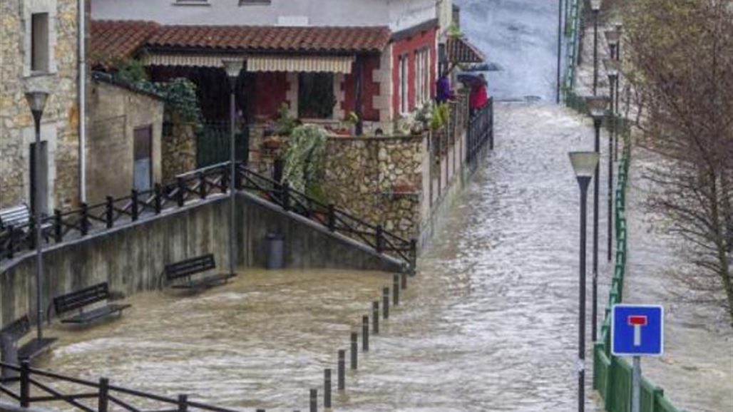 أمطار غزيرة تتسبب بفيضانات في جنوب اسبانيا ومصرع امرأة