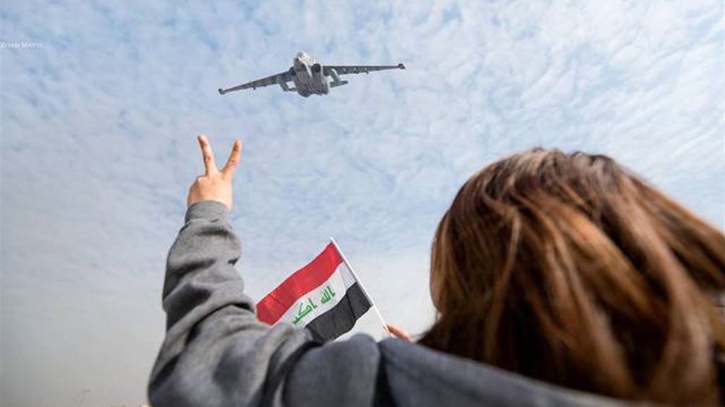 القاء 4 ملايين رسالة دعم في سماء الموصل كتبها عراقيون من كل انحاء البلاد