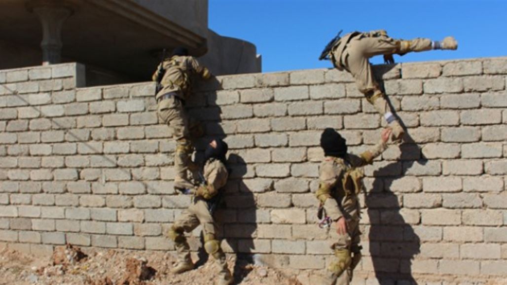 "داعش" يأمر أهالي أيمن الموصل بهدم الجدران الفاصلة بين منازلهم ويصادر مركباتهم