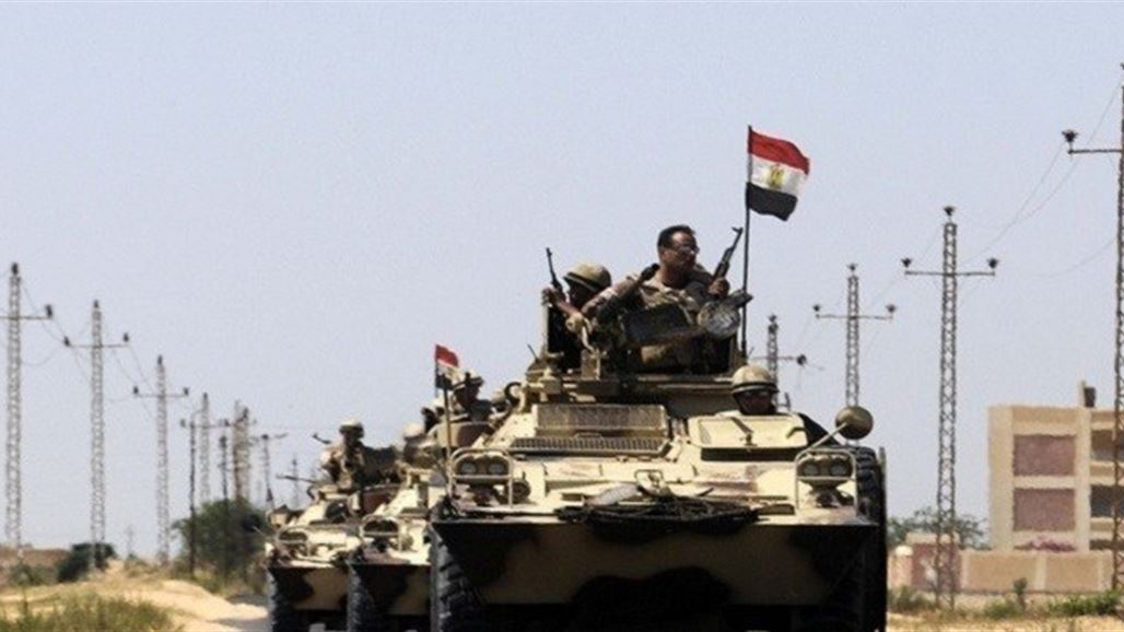 مصر تعلن مقتل ثلاثة ضباط وسبعة جنود بانفجار عبوتين ناسفتين في سيناء