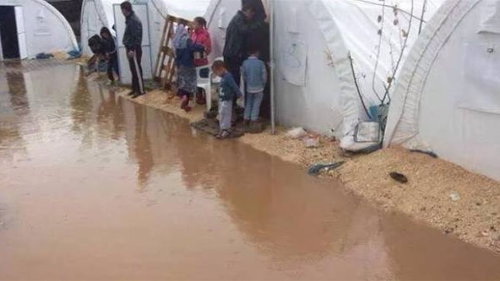 هجرة الأنبار تعلن المباشرة بإعادة تأهيل أربعة مخيمات تضررت نتيجة الأمطار