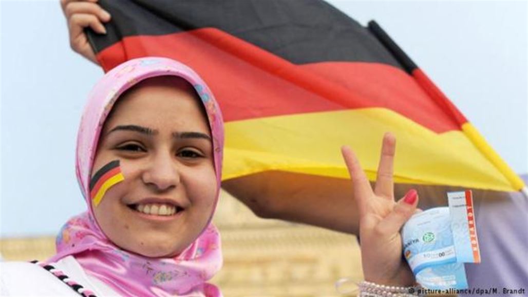 زعيم الجالية اليهودية في ألمانيا يعارض حظر الحجاب