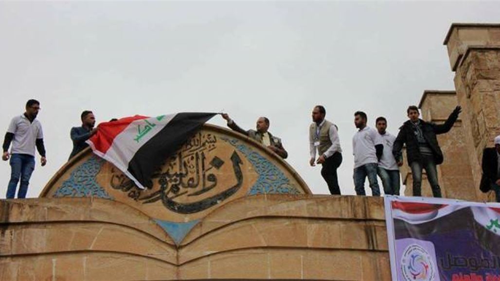 جامعة الموصل تنفض غبار "داعش" بجهود متطوعين