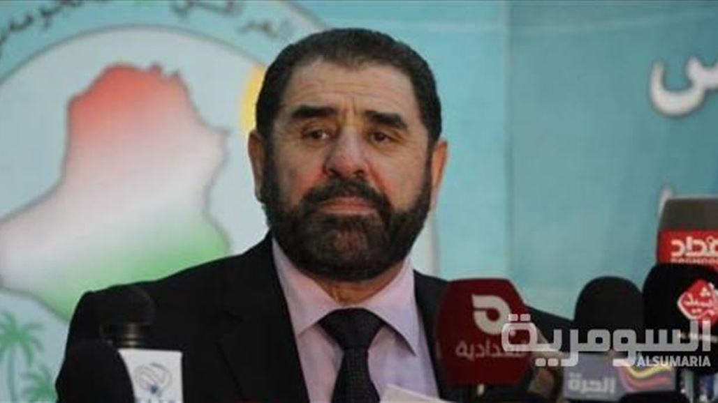 نائب يدعو العبادي لإلقاء مساعدات جواً لمدنيين "يموتون جوعاً" في الموصل
