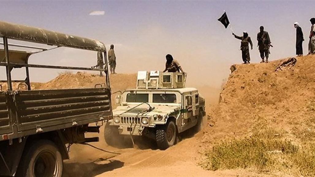 موقع روسي: داعش يحشد أرتاله لمهاجمة حدود العراق مع سوريا والأردن
