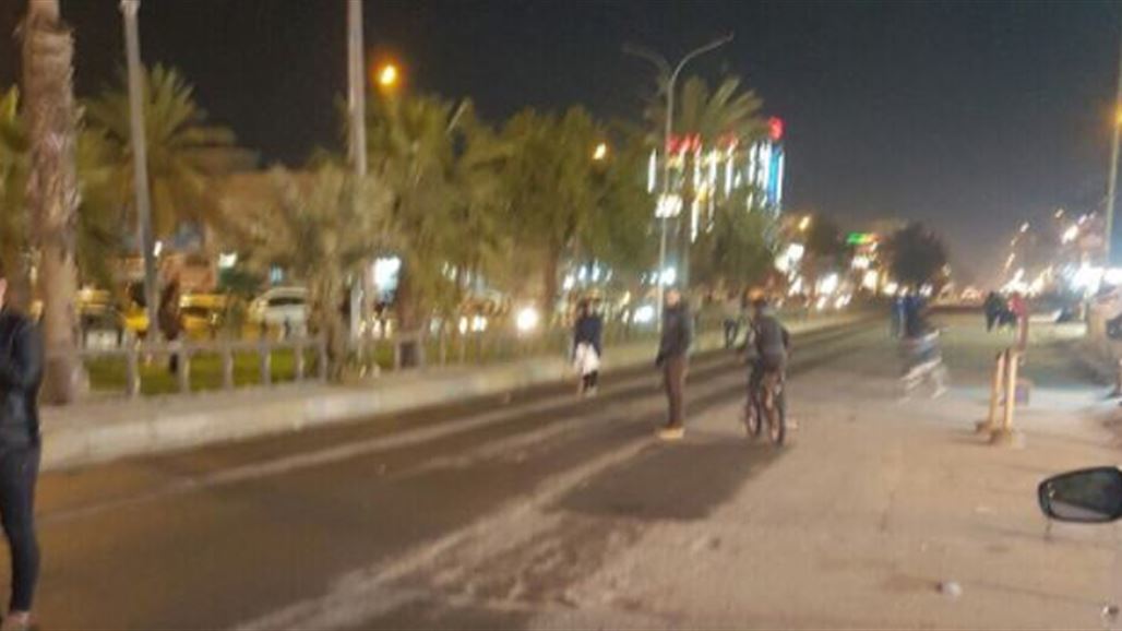 القوات الأمنية تقطع جانبي شارع الربيعي شرقي بغداد