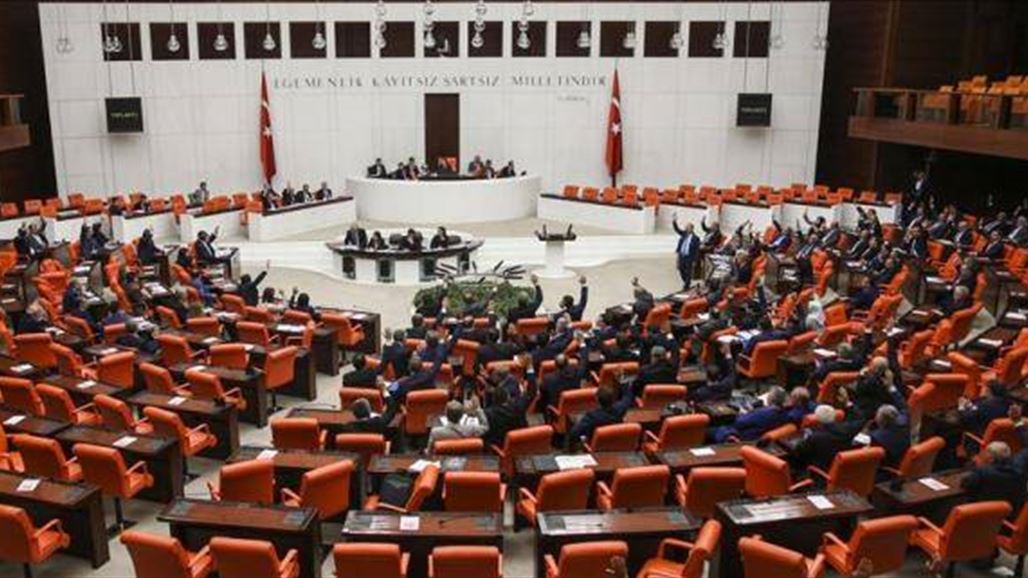 البرلمان التركي يقرر تمديد حالة الطوارئ لثلاثة أشهر