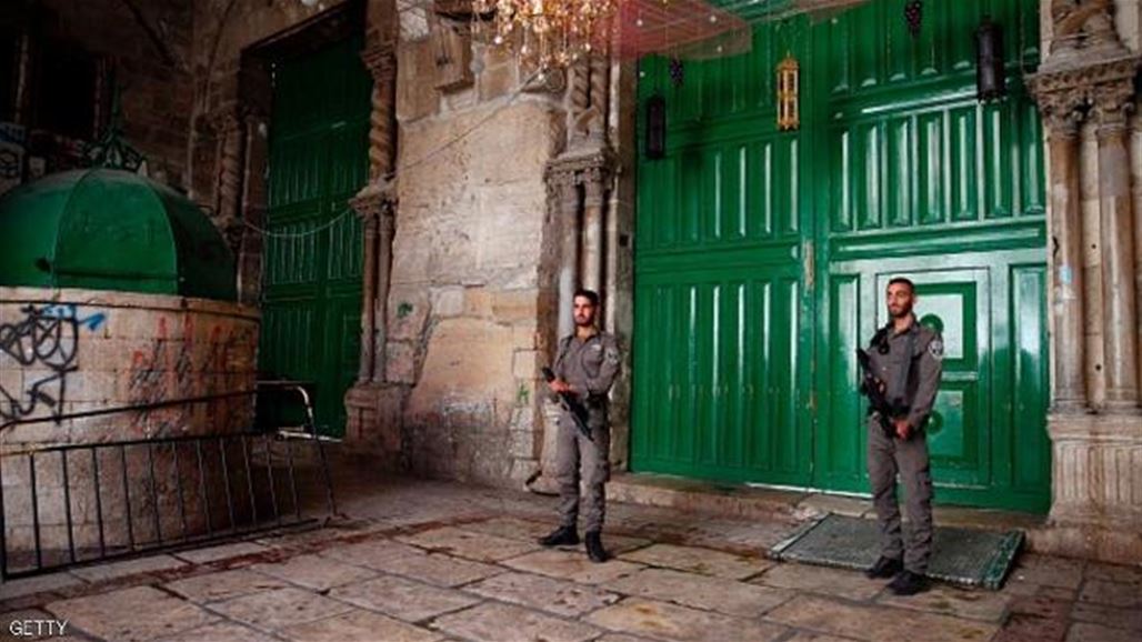 التلفزيون الإسرائيلي: الشرطة ستزيل البوابات الإلكترونية من محيط المسجد الأقصى
