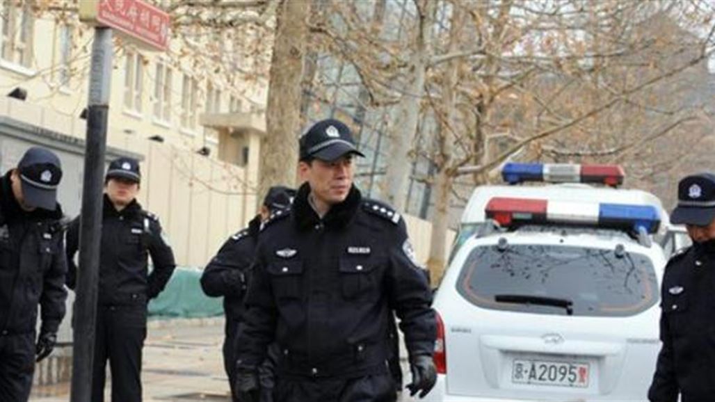 شرطة بكين تلاحق رجلا قام بعمليات طعن ودهس