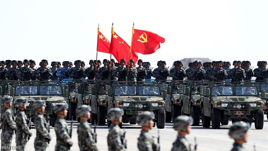 الصين تنظم عرضا عسكريا ضخما "مفاجئا"