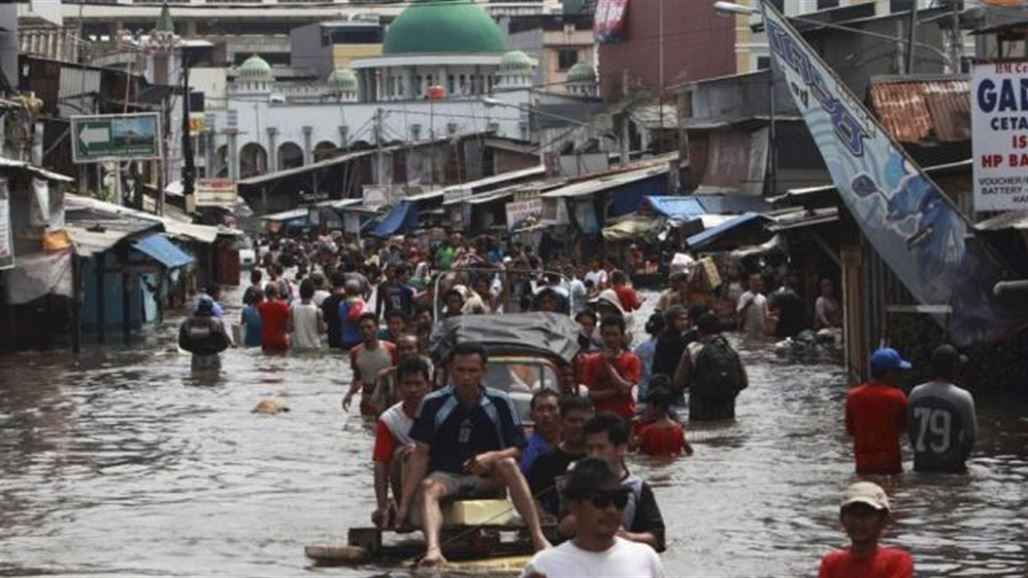 مصرع 23 شخصا في فيتنام جراء فيضانات عارمة