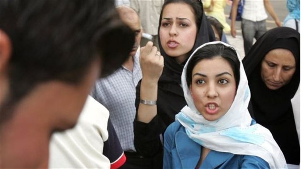 إيرانيات يكرهن غطاء الرأس