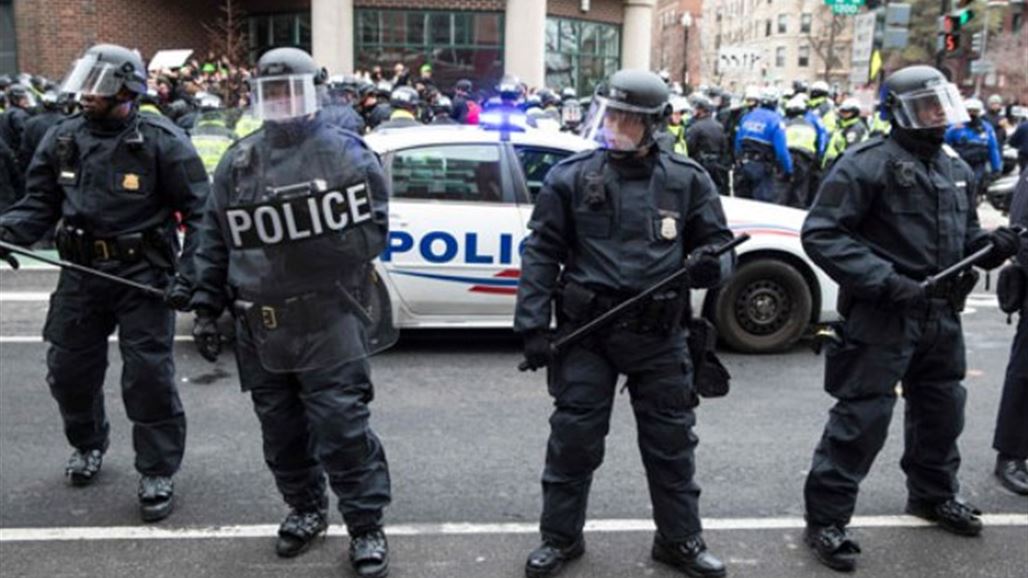 إعلان الطوارئ في مدينة أمريكية لاندلاع اشتباكات بين الشرطة وأنصار اليمين