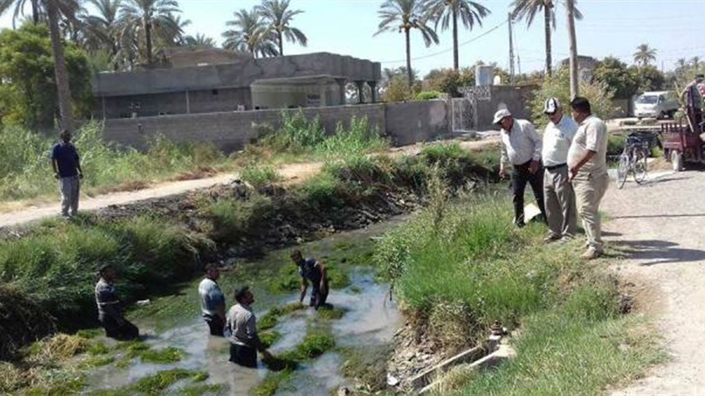 بالصور.. معالجة نهر من "السرطان" في ديالى