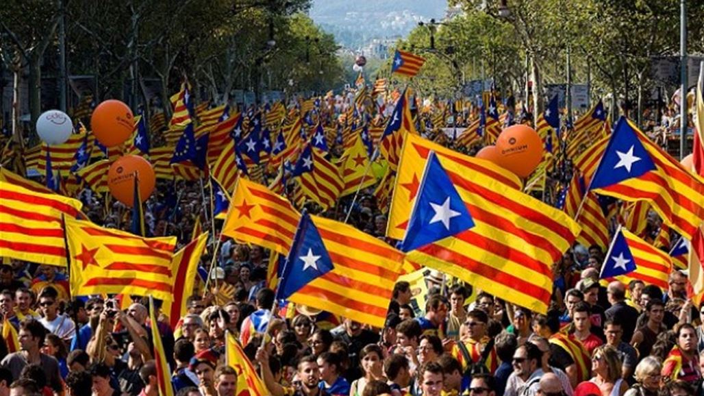 القضاء الاسباني يأمر بحملة مداهمات لوقف استفتاء كتالونيا